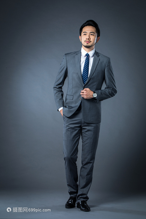 西装+牛仔裤=SmartCasual：通勤与时髦的完美平衡！(图1)