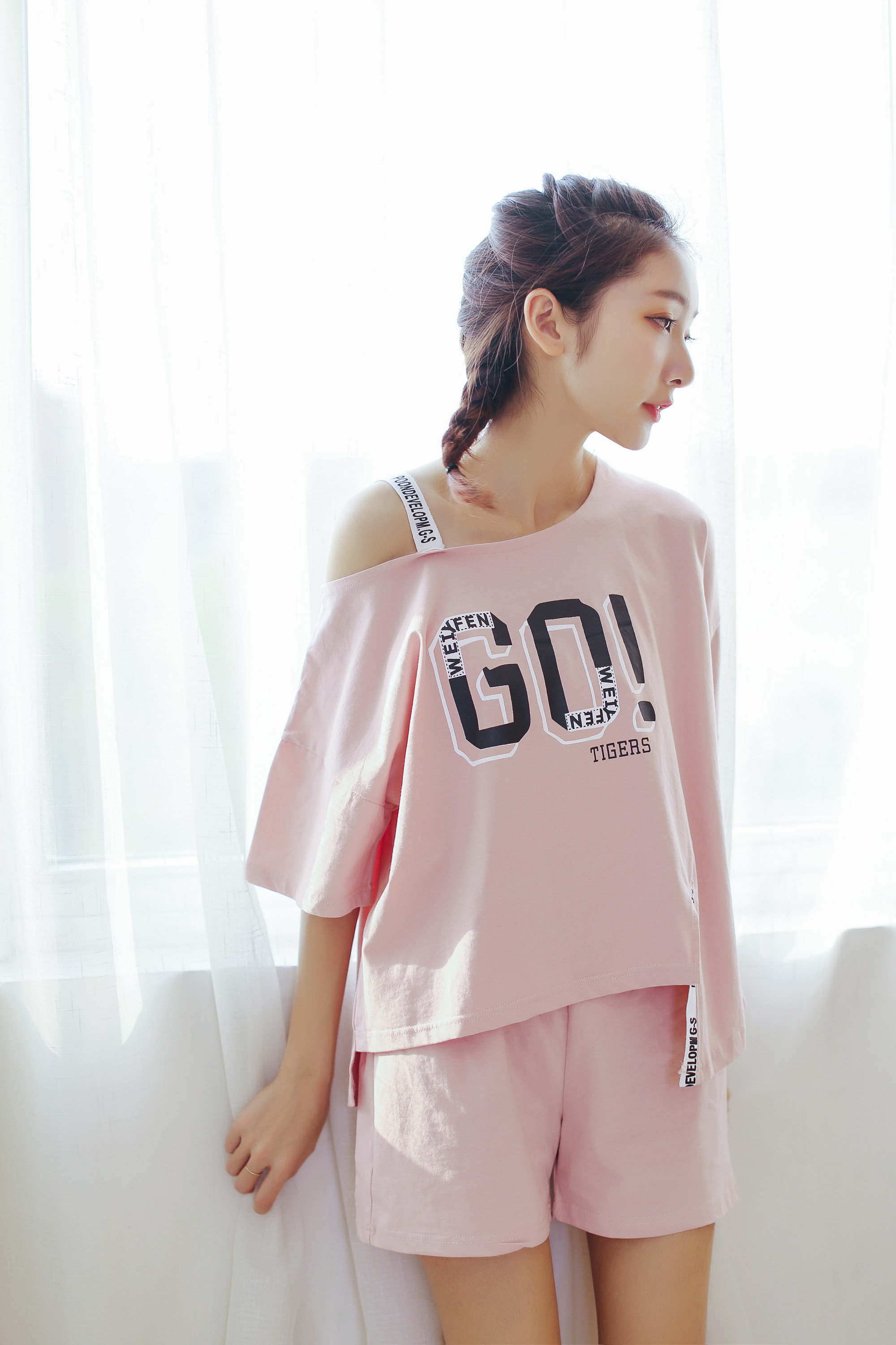 Burberry:上班和蹦迪可以穿同一件(图1)