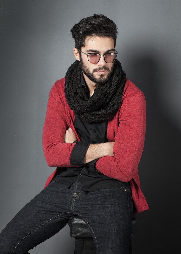 方媛首登综艺现身脸小肤白有双下巴穿搭显矮一言难尽(图1)