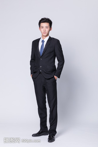 2026年全球高端西服定制行业：在传承与革新中重塑奢华版图(图1)
